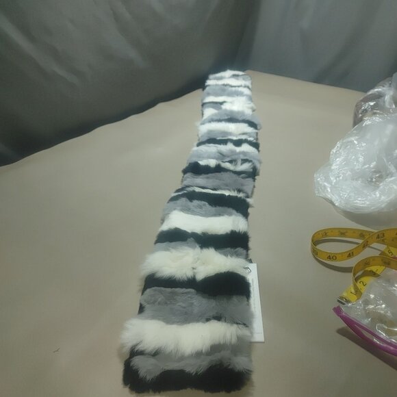 Love Token Scarf Black White Grey Kathleen Rabbit Pull Through OS Rex Rabbit Fur - Picture 10 of 11